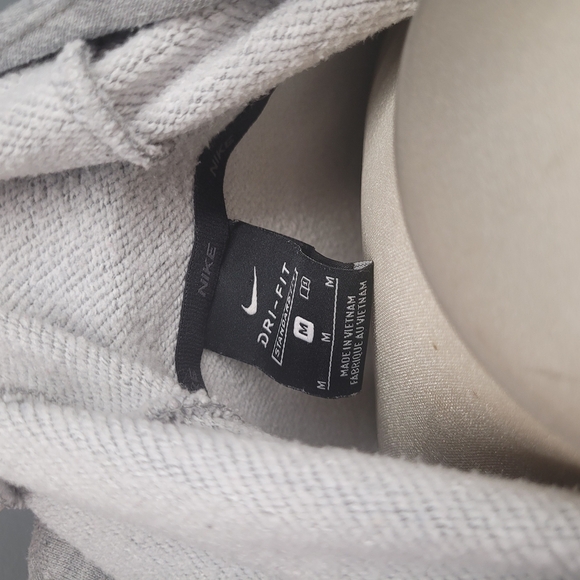 Nike Unisex Dri-FIT Pullover Training Hoodie Size M - Picture 4 of 7